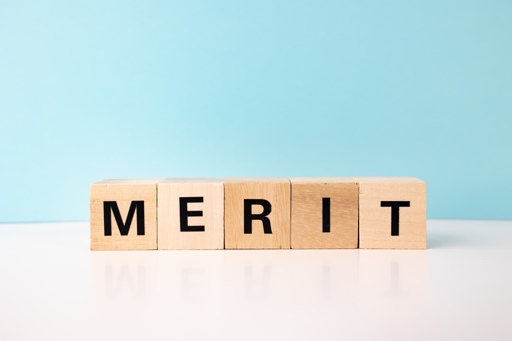 インビザラインで抜歯をするメリットのイメージ